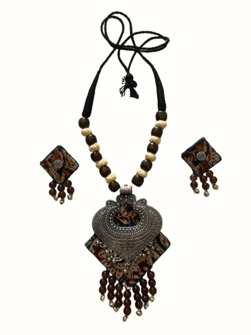 Brown Printed Fabric Necklace Set With Silver Tone Pendant