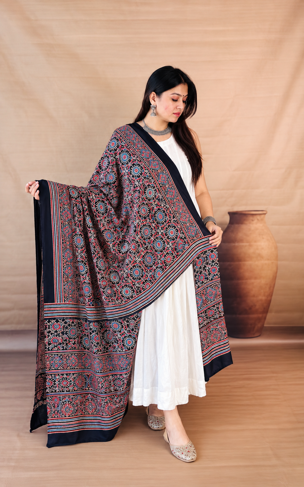 Elegant Indian Fashion with Patterned Dupatta-1