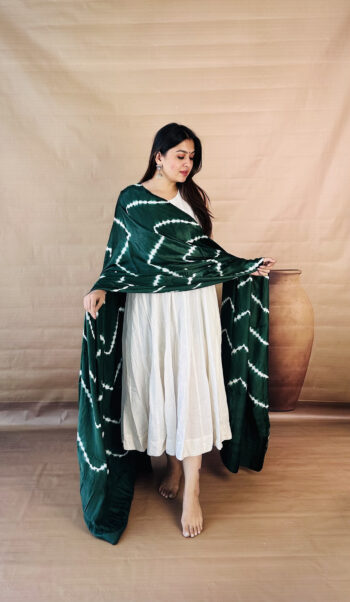 Handcrafted Emerald Green Shibori Leheriya Silk Dupatta